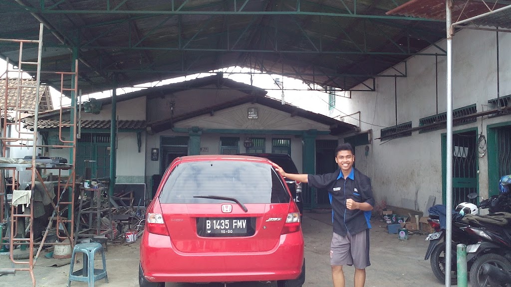 Bengkel Jagalan 15 ( Ade Muria Koi )