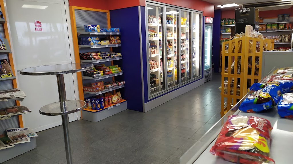 Estacion de Servicio Repsol — Interior