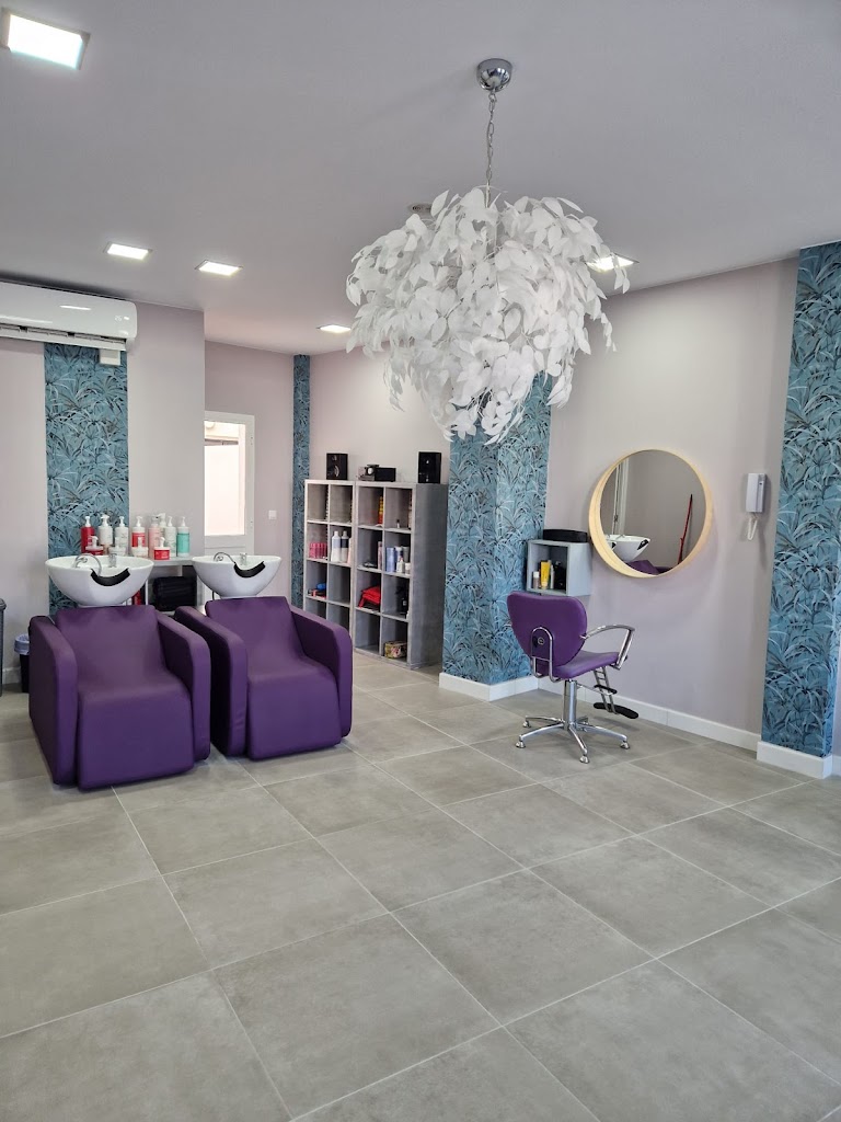 Peluqueria Luna's by Judith Castillo