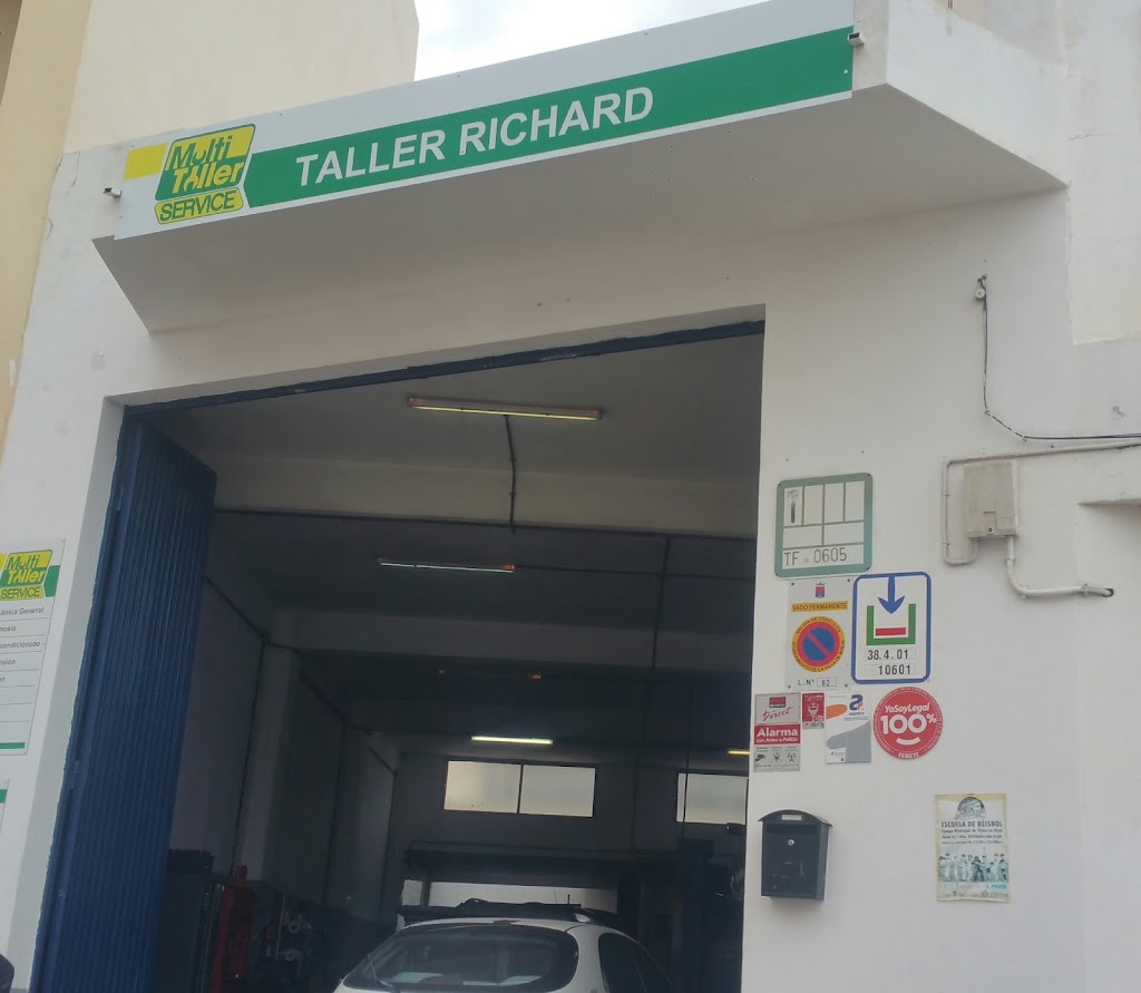 Taller Richard El Chamo — Exterior