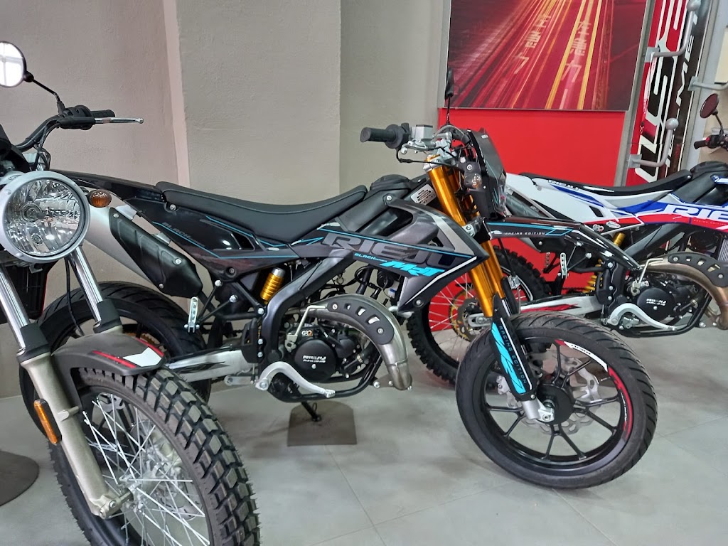 Moto Taller Diaz Antequera - Punto de Venta Oficial Yamaha — Interior