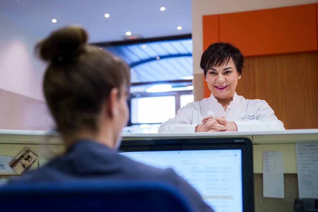 Policlinica Guadix. Clinica de especialidades medicas y estetica.