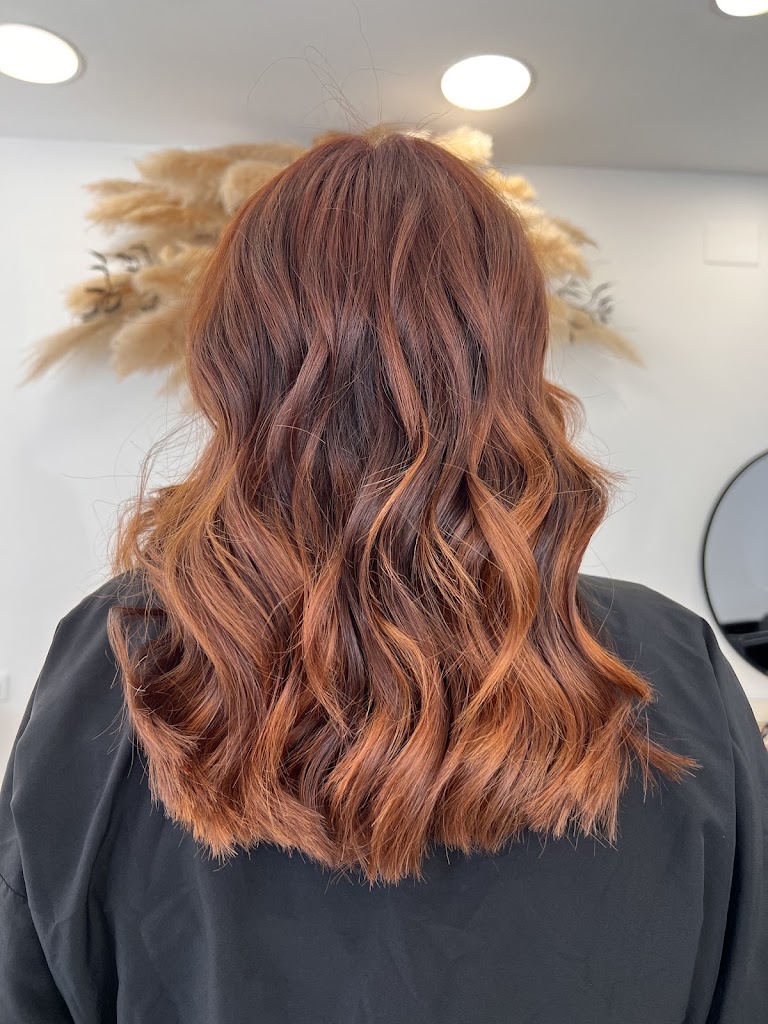 CALMA HAIR SALON DE PELUQUERIA — Del propietario