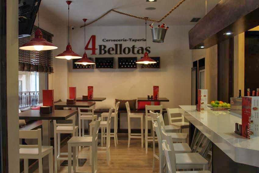Cerveceria Taperia 4 bellotas — Ambiente