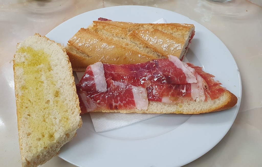 RESTAURANT MERCADERIES — Comida y bebida
