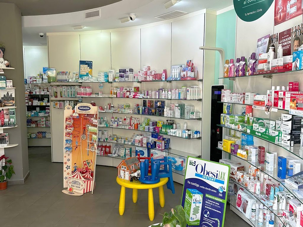 Farmacia El Prior. Mairena del Alcor — Del propietario