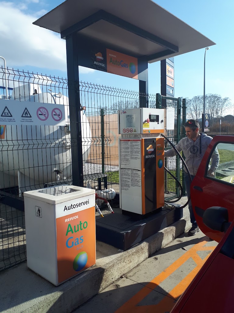 Estacion de Servicio Repsol — Estacion de servicio
