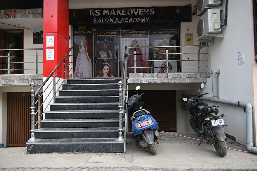 Rs Makeovers Salon And Academy