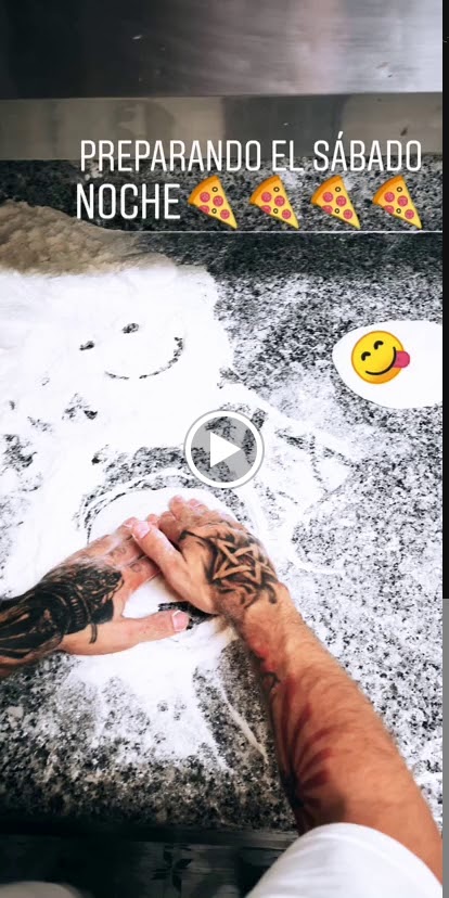 Pizzeria Artesana La Piccola — Videos