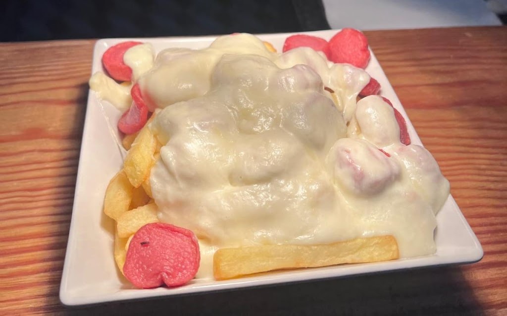 Restaurante Gastrobar - Titi y la Tormenta — Comida y bebida