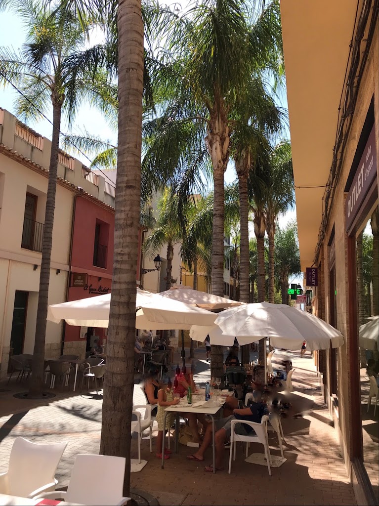 El Mirall — Ambiente