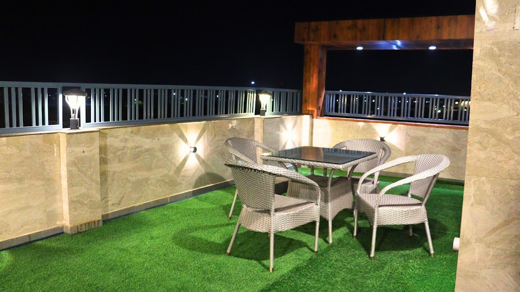 Skymax Hotel