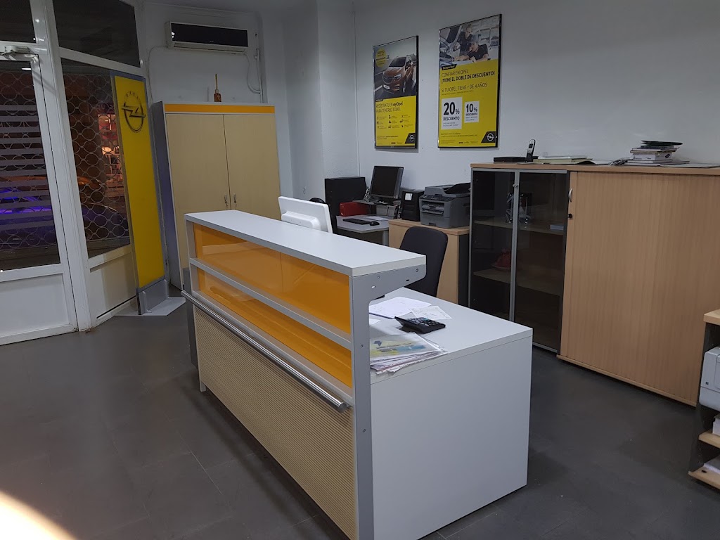 Automoviles L'Horta Sud S L — Interior