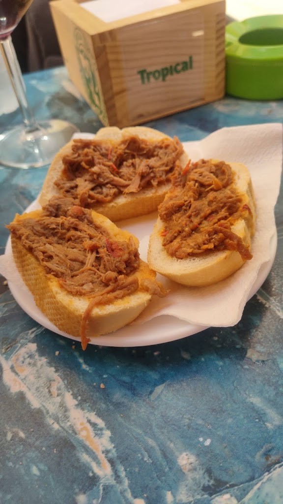 Puerto City — Comida y bebida