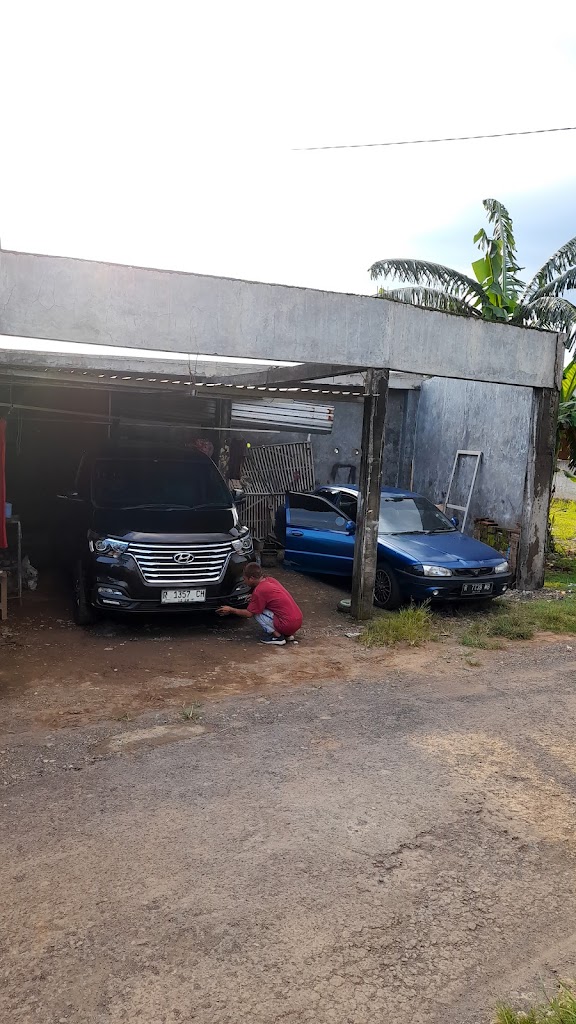 Bengkel Cat Mobil Ngupoyo Upo "Pak Eko"