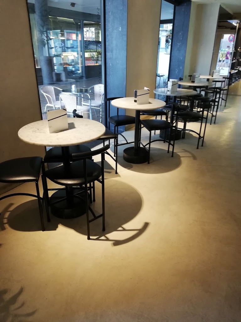 Cafeteria Callis — Ambiente