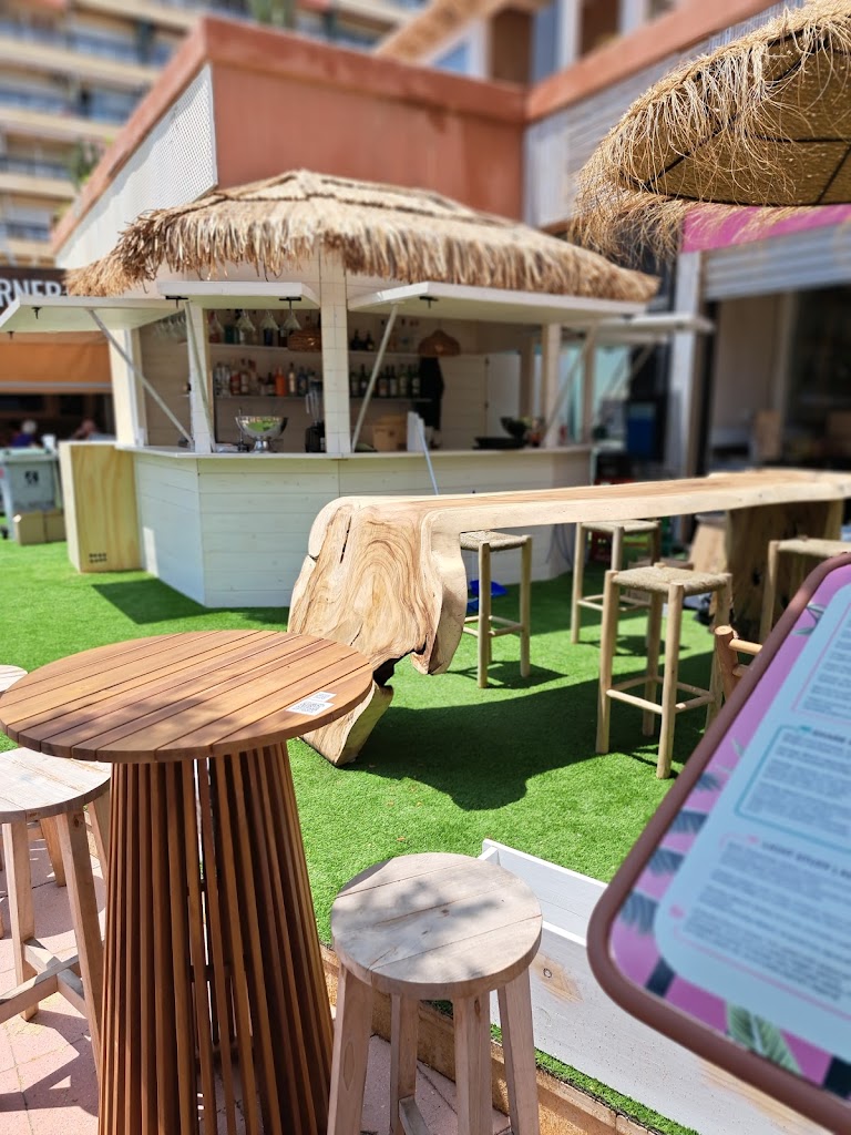 Monkey Beach Restaurant & Lounge Bar