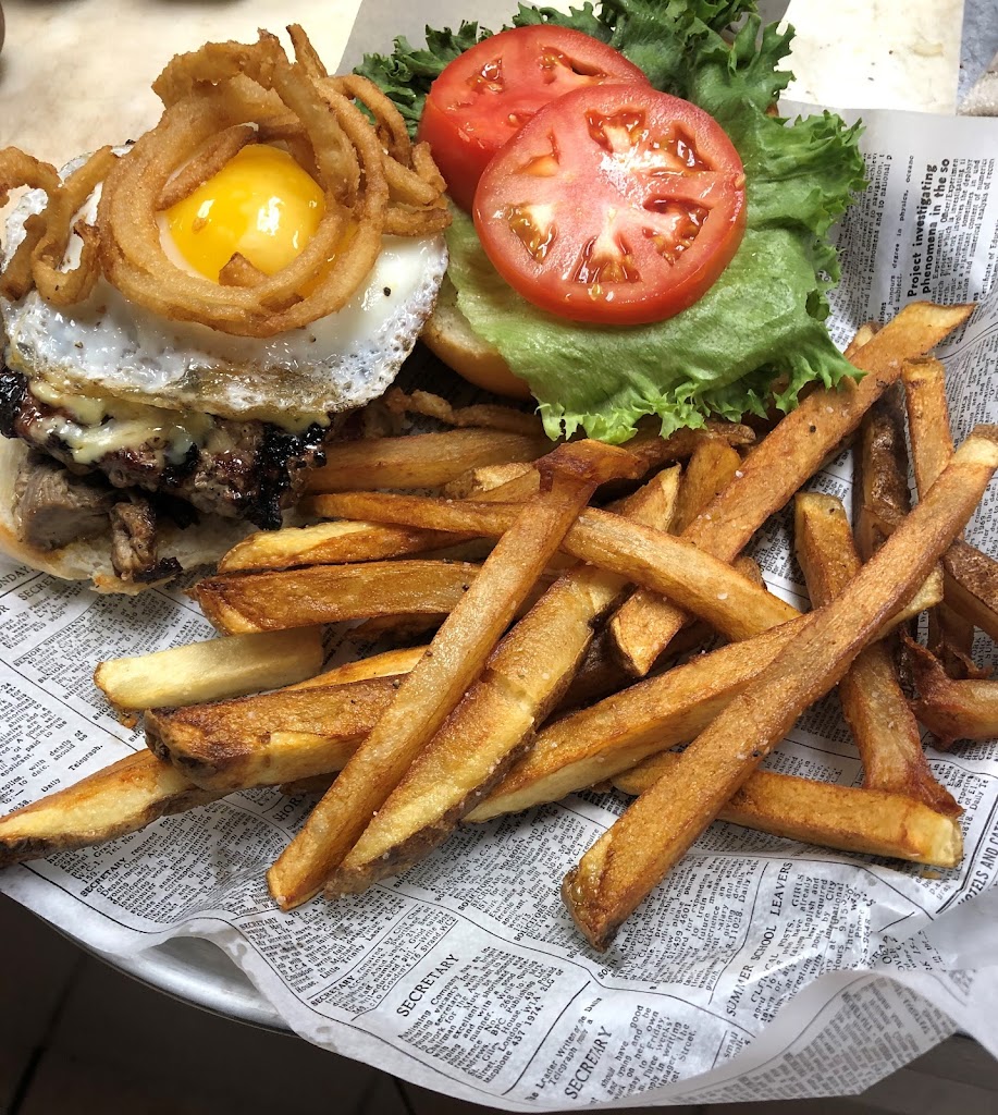  Boundary Waters Sports Bar & Grill