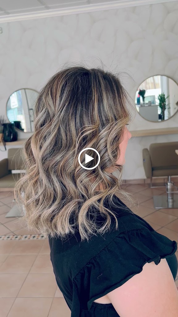 Kaizen salon de belleza — Videos