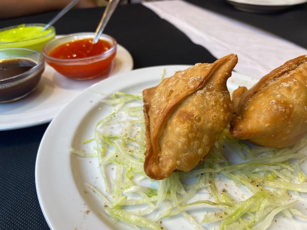 Ganeshay - Restaurante Hindu — Samosa