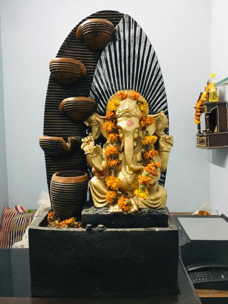 Oyo Safe House Near Shiv Vihar Metro Station