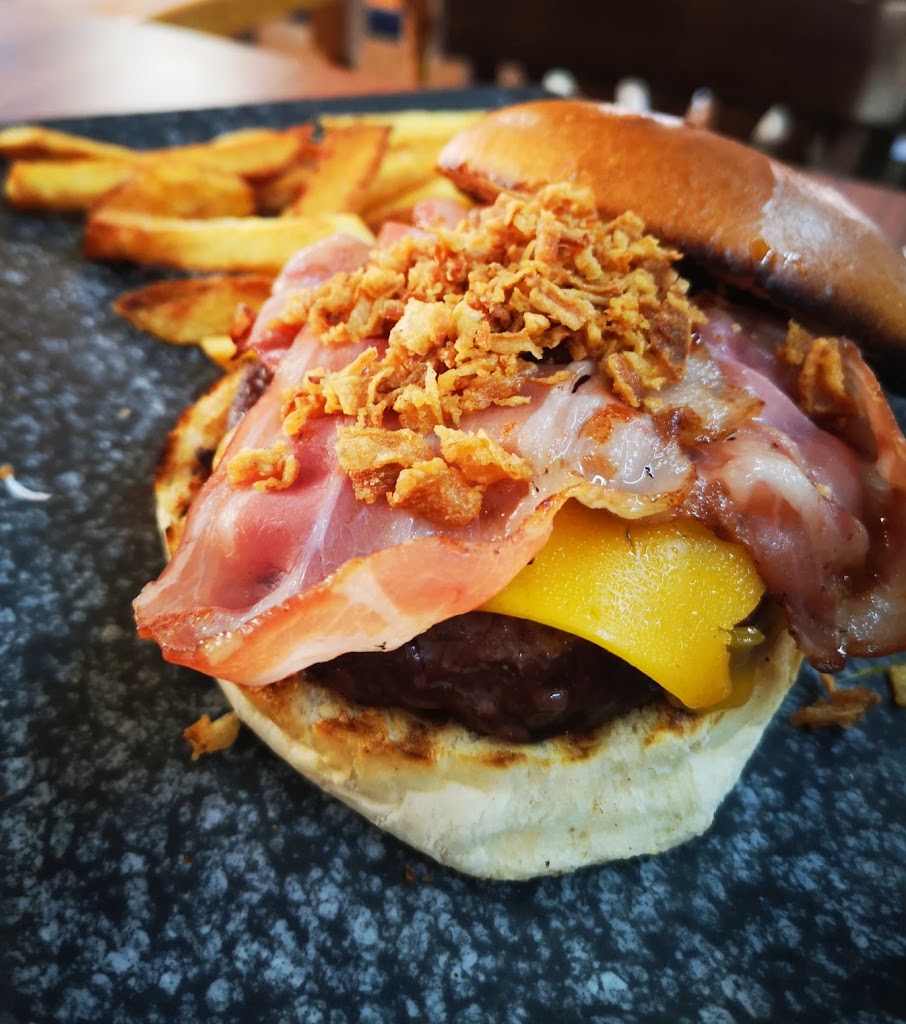 The Passenger (Grill & Tavern) — Comida y bebida