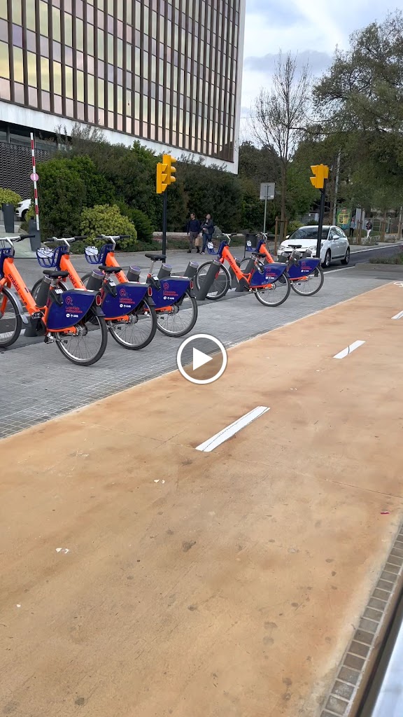 Aparcament de bicicletes — Videos