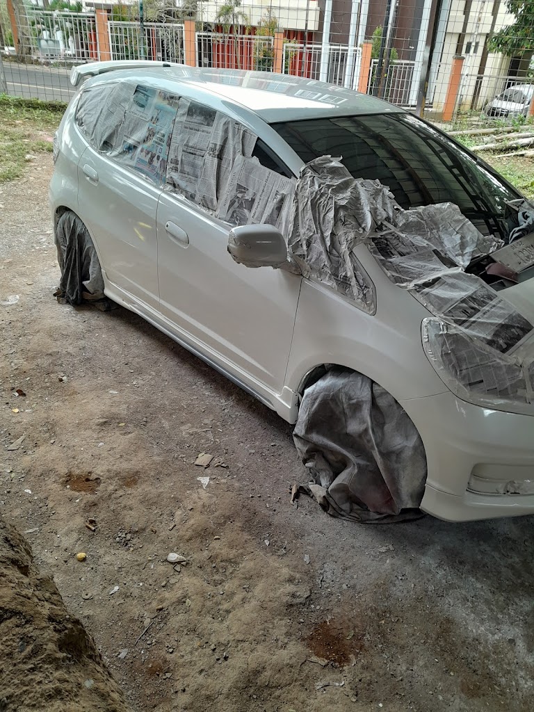 Bengkel Body Mobil Pak Enjo