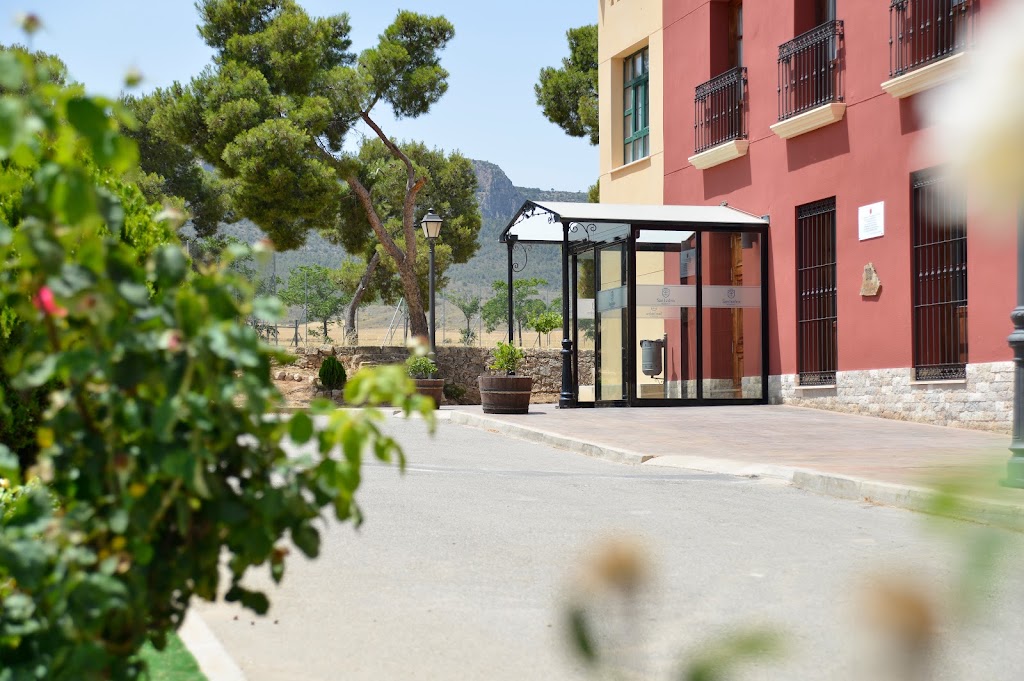 Residencia San Isidro — Exterior