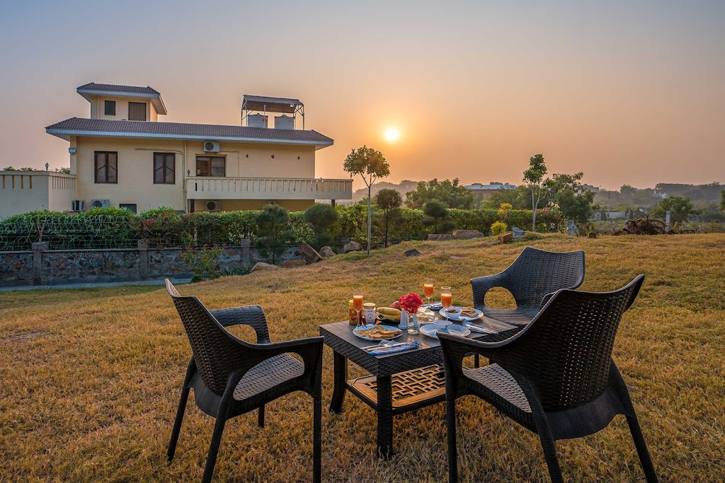 Stayvista At Bliss In The Woods Gurgaon Premium Villa With Pool
