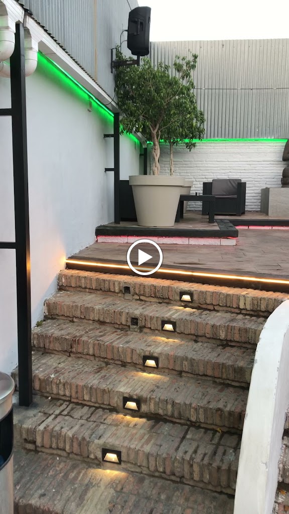 London Coffee Pub — Videos