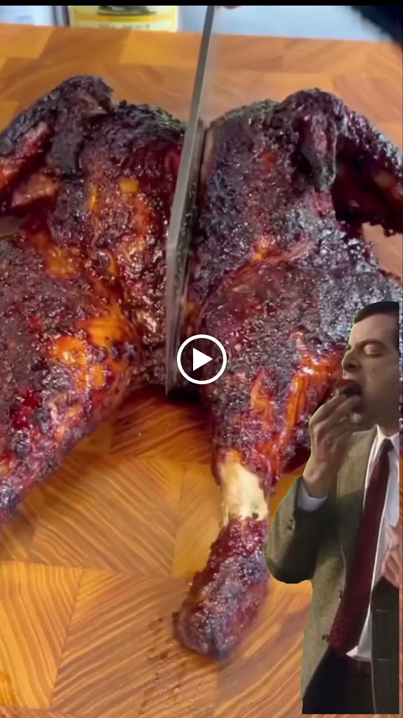 Universal Burguer — Comida y bebida