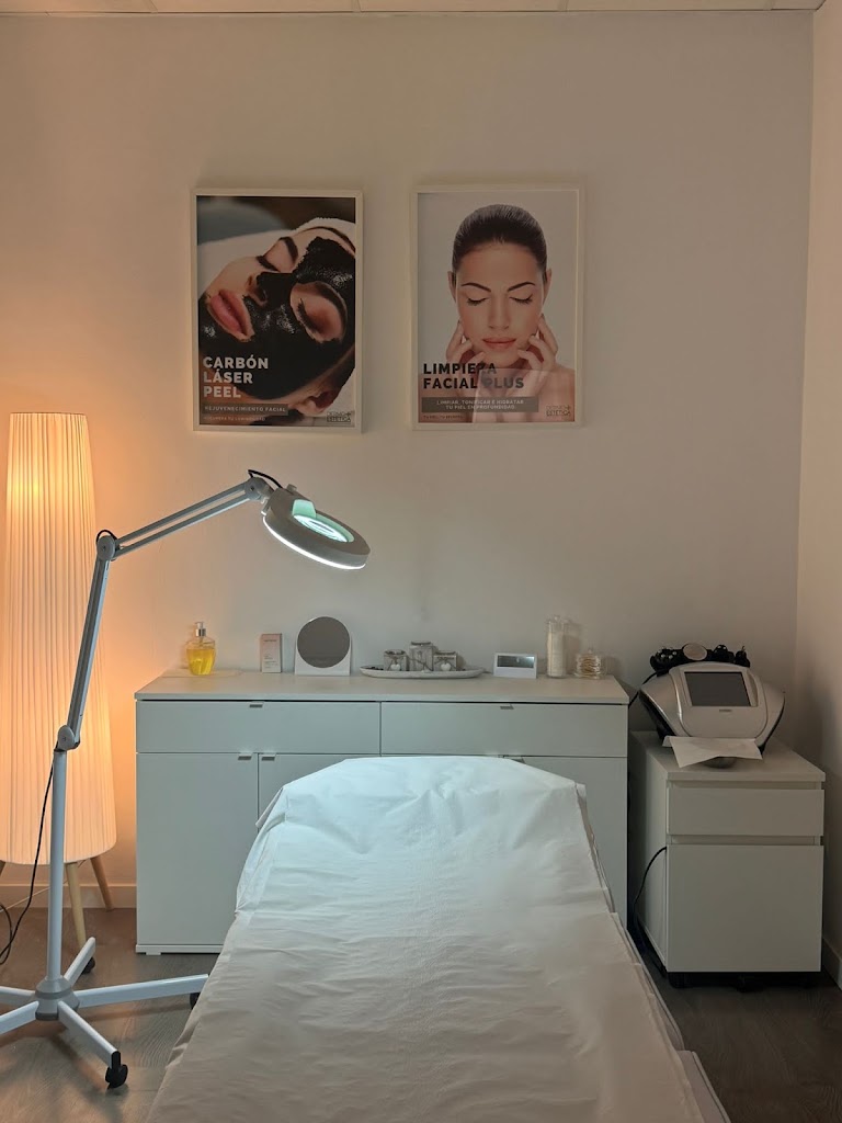 Dermo+Estetica Martorell — Del propietario