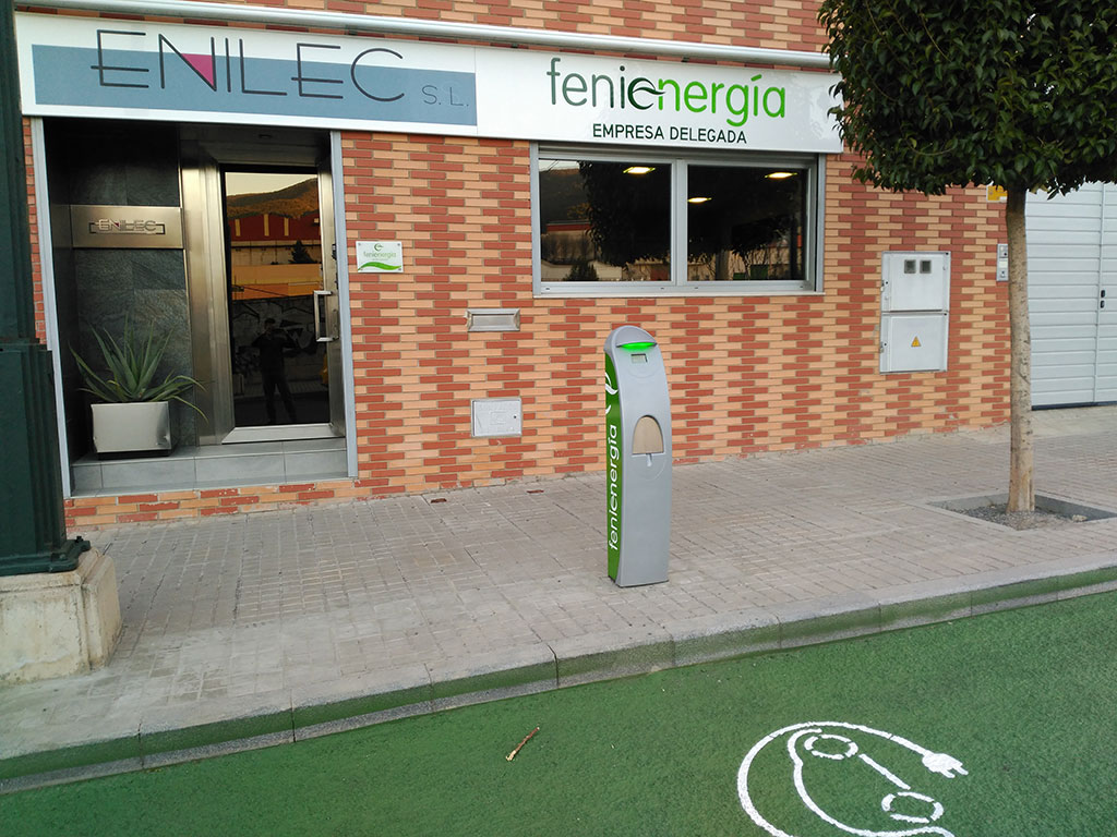 Electric Vehicle Charging Station