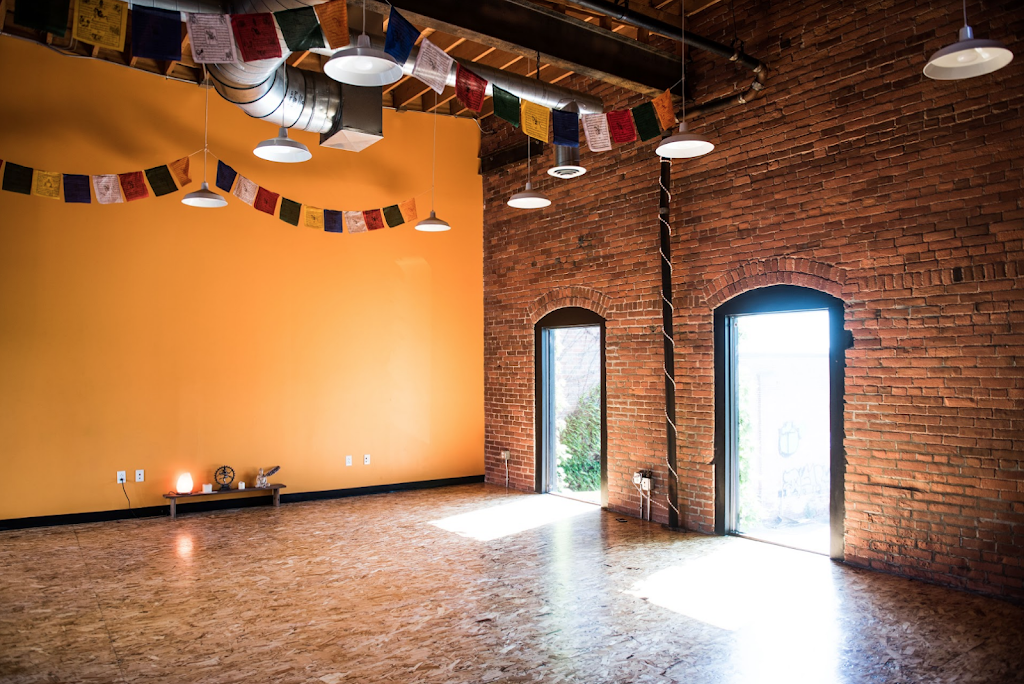  Sangha Studio – Pine