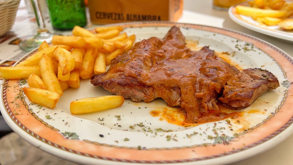 Restaurante the deception — Comida y bebida