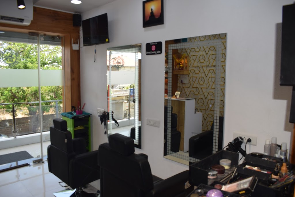Shreeji Unisex Hair Beauty Salon Best Beauty Salon Beauty Academy Makeup Artist
