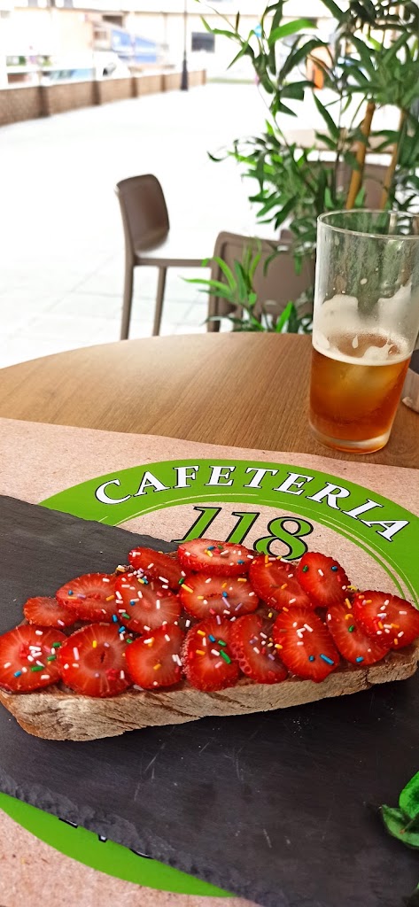 Cafe Brunch 118 — Comida y bebida