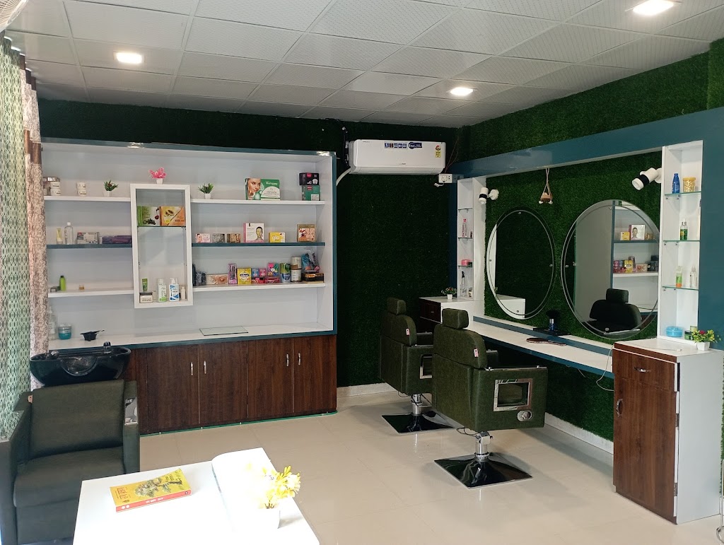 J Iti Xiti Professional Ladies Beauty Hub Training Centre