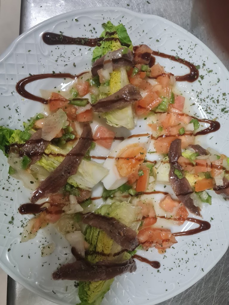 Bar Restaurante El Roble — Comida y bebida