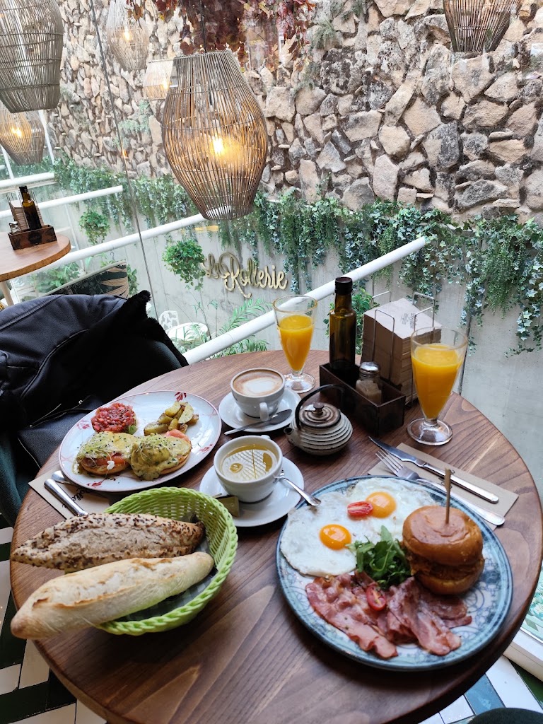 La Rollerie Boadilla — Comida y bebida