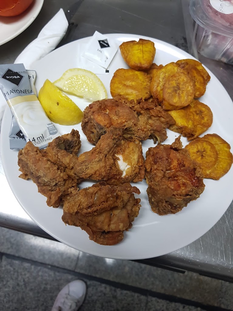 Cafe Bar Delicia — Comida y bebida