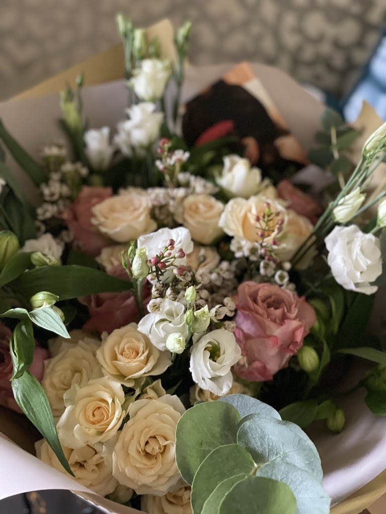 SKG. Eden Luxury Florist Ltd