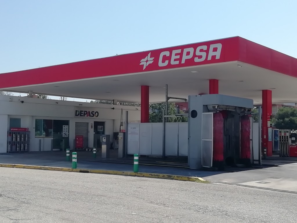 Estacion de servicio Cepsa BASEVA — Exterior