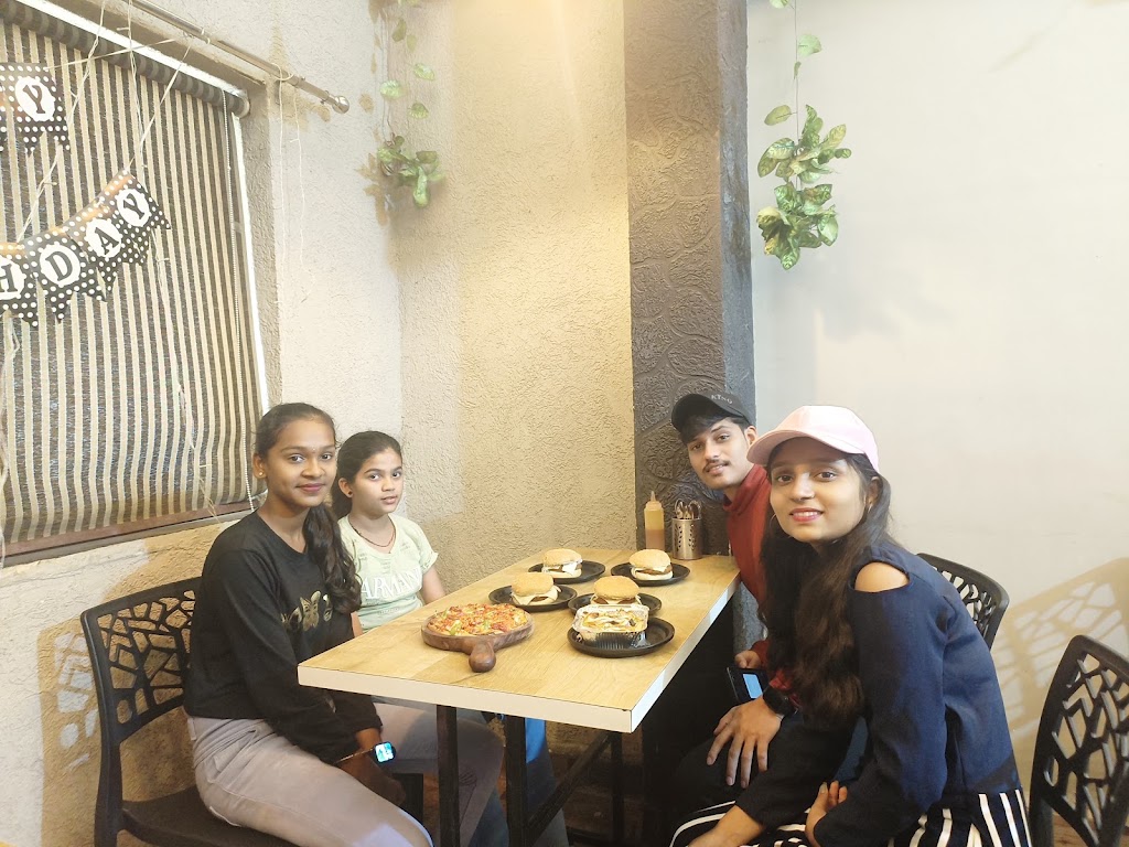 My Foodie World 9060 Cafe Family Restaurant