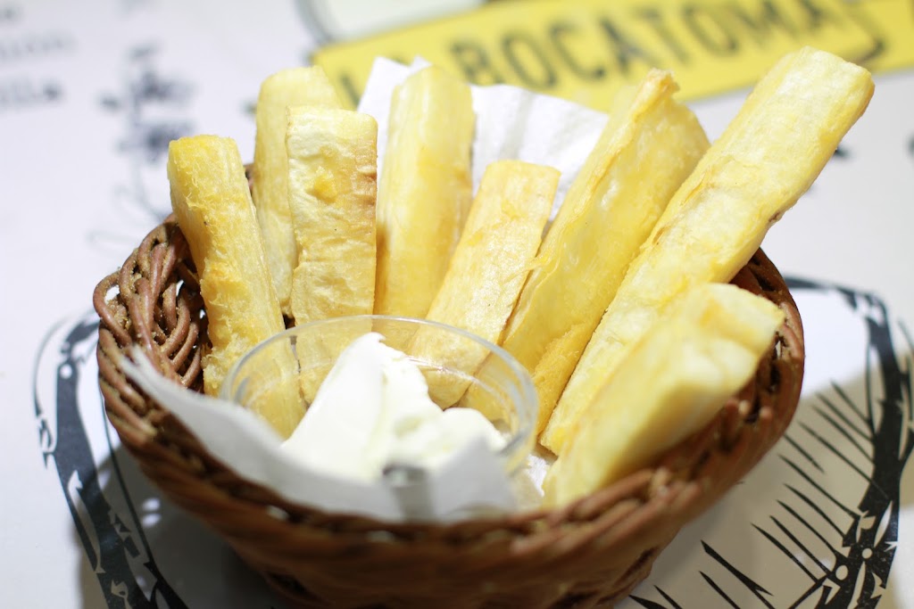 La Bocatoma Sabor Venezolano — Comida y bebida