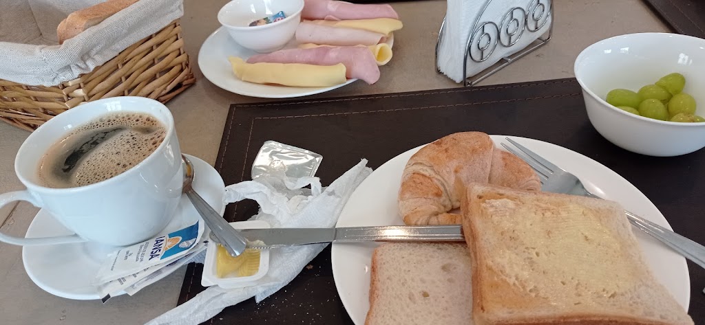 Comida y bebida