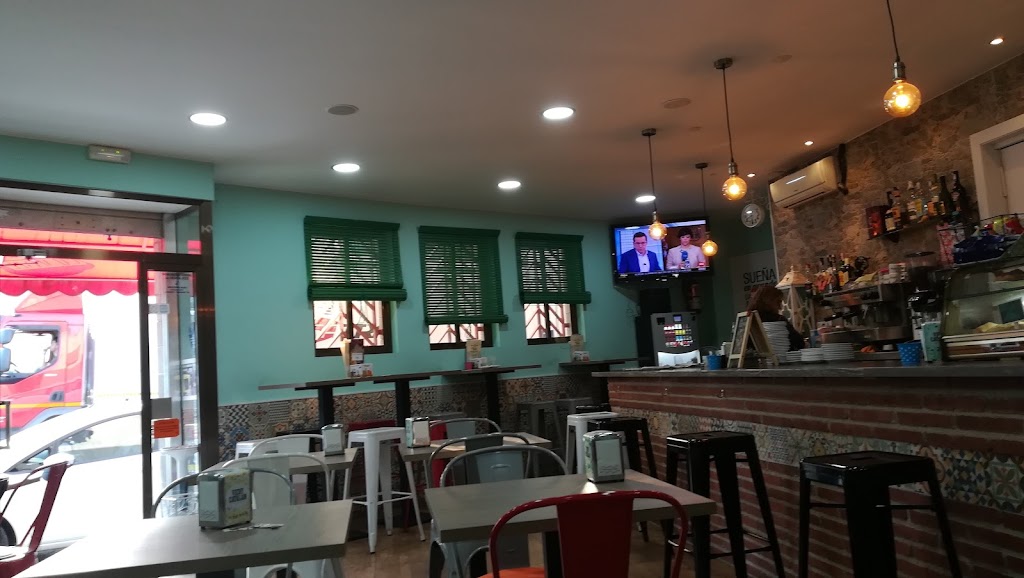 Bar Restaurant Cal Manel — Ambiente