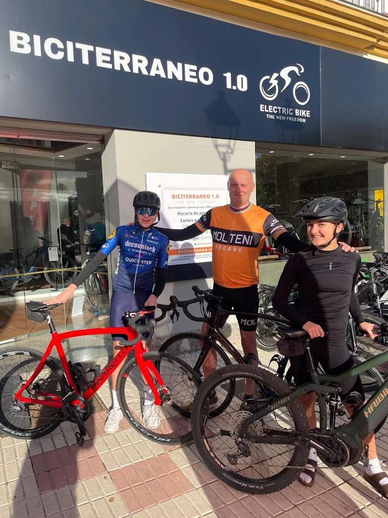 Biciterraneo 1.0 E-Bike & Road Bike Store