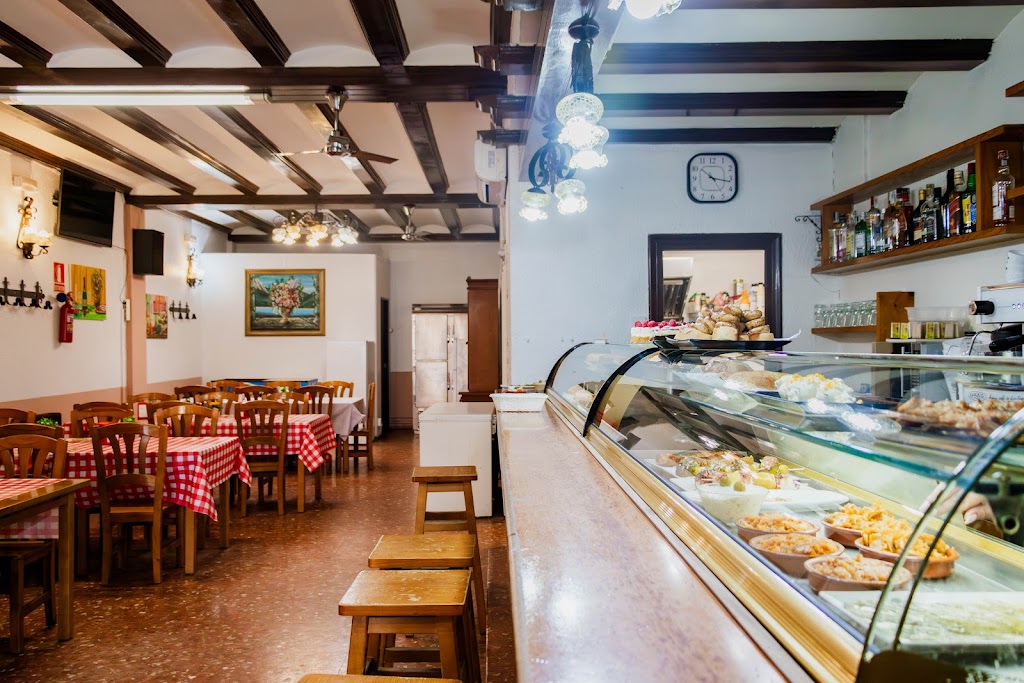 Bar Restaurante La Bodega Calahorra — Ambiente
